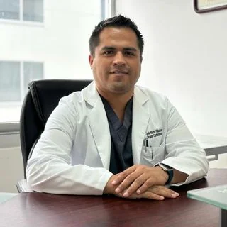 Foto de Dr. José Alberto Rubalcava Castillo cardiovascular y torácico, Cirugía Cardiotorácica en Aguascalientes