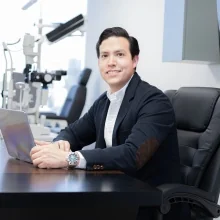 Foto de Dr. Luis Eduardo Cuenca Romo, Oftalmología en Aguascalientes
