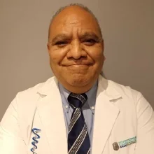 Foto de Dr. Efren Fong, Medicina Interna en Ensenada