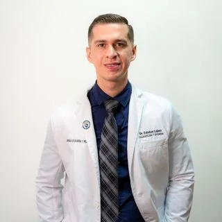 Foto de Dr. Esteban Lopez, Ortopedia y Traumatología en Mexicali