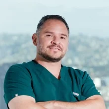 Foto de Dr. Francisco Javier Cisneros Oliva, Ortopedia y Traumatología en Tijuana