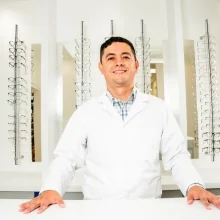 Foto de Dr. Julio Iyari Pérez Monjaraz, Oftalmología en Mexicali