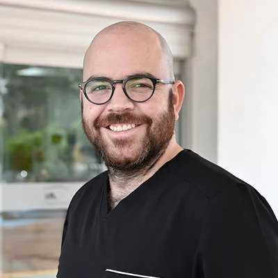 Dr. Mario Mora Sota, Cirugía Plástica en Tijuana