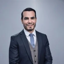 Foto de Dr. Rafael Camberos Solís, Cirugía Plástica y Reconstructiva en Tijuana