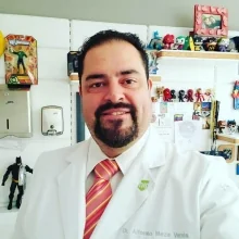 Foto de Dr. Alfonso Meza Vernis, Ortopedia y Traumatología en Ciudad de México