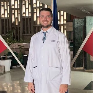 Foto de Dr. Bernardo Jiménez Mezrahi, Ortopedia y Traumatología en Ciudad de México