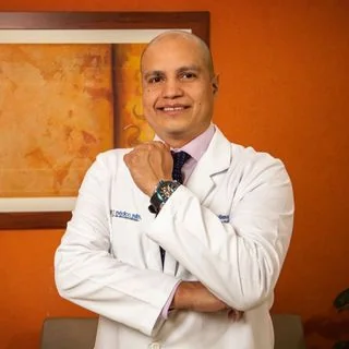 Foto de Dr. Carlos Alberto Castellanos Velasco, Ortopedia y Traumatología en Ciudad de México