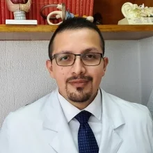 Foto de Dr. Carlos Antonio Clemente Montaño, Otorrinolaringología en Ciudad de México