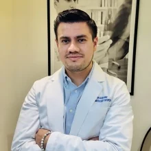 Foto de Dr. Cristhian Alexis Lares Leyva, Ortopedia y Traumatología en Ciudad de México