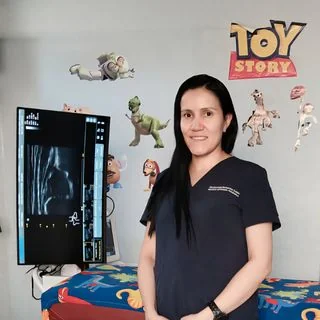 Foto de Dr. Estefania Hernández Solano, Ortopedia y Traumatología en Ciudad de México