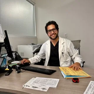 Foto de Dr. Miguel Yael Carmona Castillo, Gastroenterología en Ciudad de México