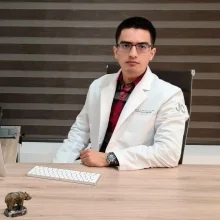 Foto de Dr. Jorge Enrique Coutiño Anzueto, Otorrinolaringología en Tuxtla Gutiérrez