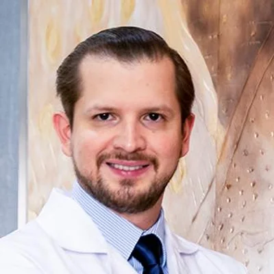 Foto de Dr. Adrián Andre Ramírez Beltrán, Urología en Juárez
