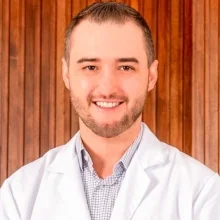 Foto de Dr. Alberto Ávila Lozano, Dermatología en Chihuahua