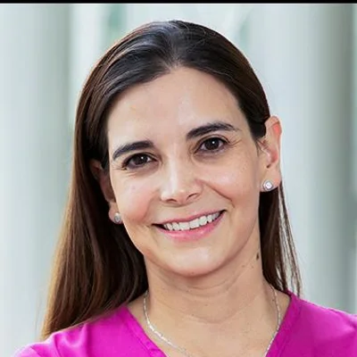 Foto de Dr. Alejandra Cisneros Piñón, Oftalmología en Juárez