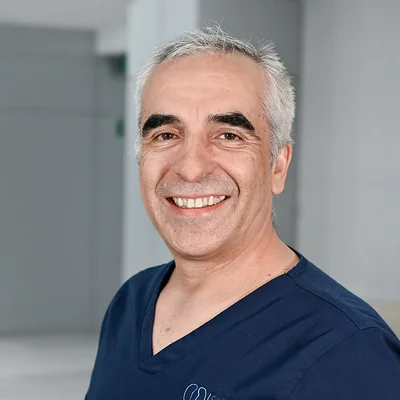 Foto de Dr. Alejandro Rueda Loaiza, Gastroenterología, Urología en Ciudad de México