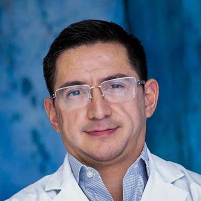 Foto de Dr. Alejandro Sierra Torres, Urología en Juárez