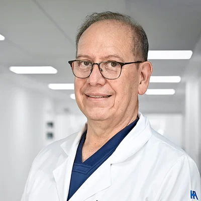 Foto de Dr. Andrés Badial Aceves, Otorrinolaringología en Juárez