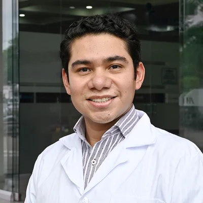 Foto de Dr. Calixto Camacho Gutiérrez, Oncología Médica en Juárez