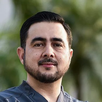 Foto de Dr. Carlos Carral Santander, Oftalmología en Juárez