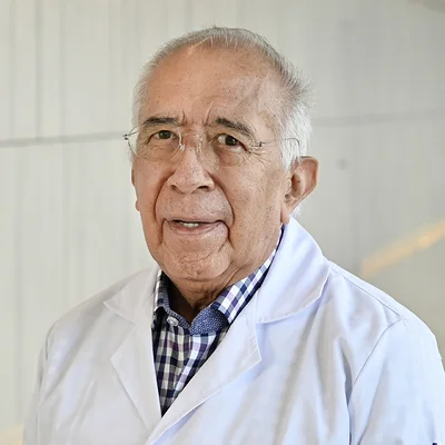 Foto de Dr. César Gil Merino, Pediatría en Juárez