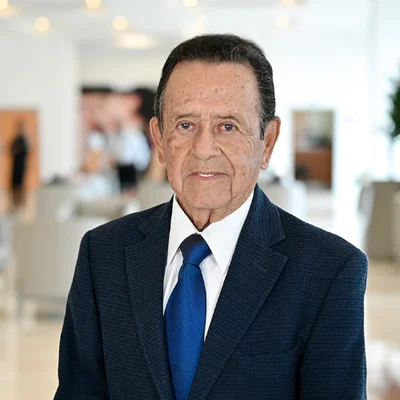 Foto de Dr. Hector Velázquez Pérez, Oftalmología en Juárez