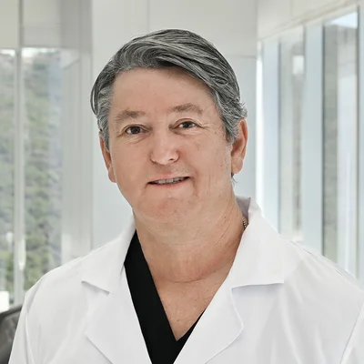 Foto de Dr. Humberto Jaime Criollos Dwyer, Ortopedia y Traumatología en Juárez