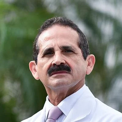 Foto de Dr. Manuel González Gómez, Ginecología y Obstetricia en Juárez