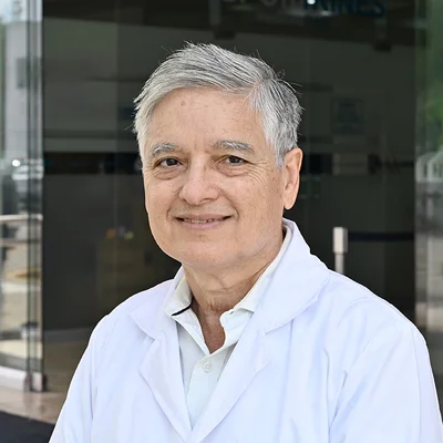 Foto de Dr. Manuel Pérez Ocharán, Ginecología y Obstetricia en Juárez