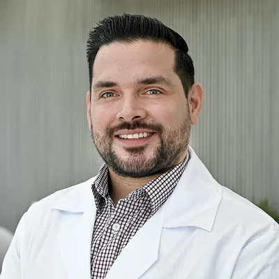 Foto de Dr. Mario Enrique Veliz Santa Cruz, Cirugía General en Juárez