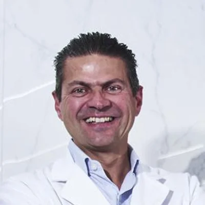 Foto de Dr. Moisés Ortiz Fernández, Cirugía General en Juárez