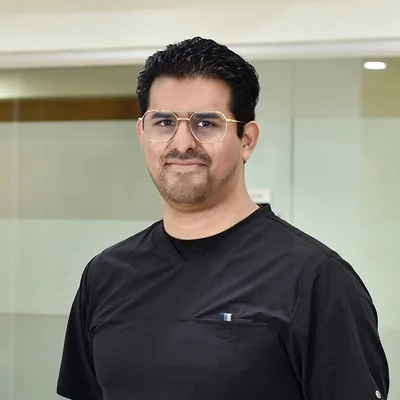 Foto de Dr. Óscar López Urrutia, Ortopedia y Traumatología en Juárez