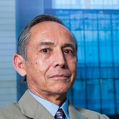 Foto de Dr. Raúl Frías Austria, Ortopedia y Traumatología en Juárez