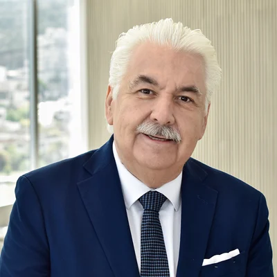 Foto de Dr. Raúl López Solís, Ortopedia y Traumatología en Juárez