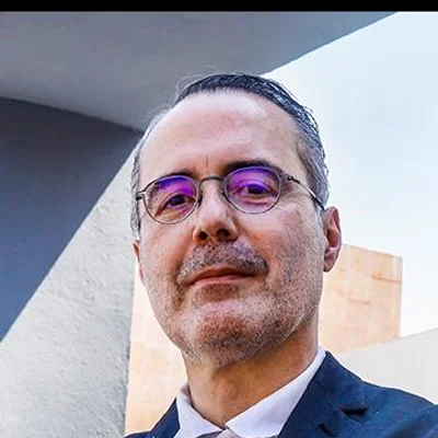 Foto de Dr. René Malé Velázquez, Medicina Interna en Juárez