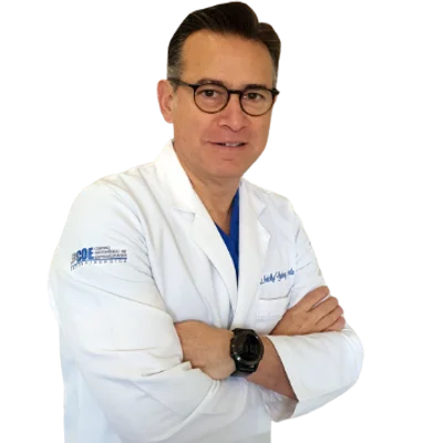 Foto de Dr. Adolfo Alejandro Yañez Acevedo, Ortopedia y Traumatología en Juárez