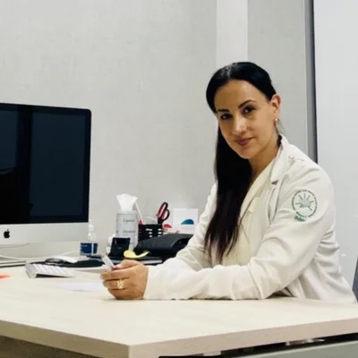 Foto de Dr. Elizabeth León Manriquez, Cirugía General en Ciudad de México