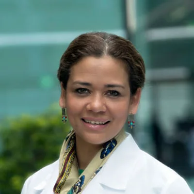 Foto de Dr. Francina Valezka Bolaños Morales, Cirugía General, Cirugía Cardiotorácica en Ciudad de México