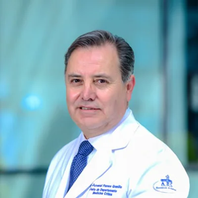 Foto de Dr. Juvenal Franco Granillo, Medicina Crítica, Medicina Interna en Ciudad de México