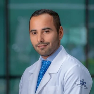 Foto de Dr. Sergio Armando Calderon Campas, Infectología, Medicina Interna, Angiología y Cirugía Vascular en Ciudad de México