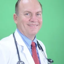 Foto de Dr. Alberto Tueme Arellano, Otorrinolaringología en Torreón