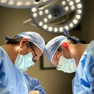 Foto de Dr. Roberto Eduardo Amador Cortes, Cirugía General en Saltillo