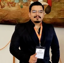 Foto de Dr. Roberto Tadeo Valenzuela Rios pediátrico, Cirugía Pediátrica en Durango