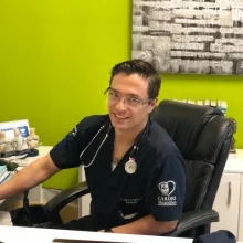 Foto de Dr. Víctor Hugo Huerta Ortíz, Medicina Interna en Durango