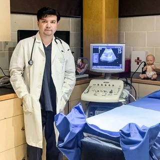 Foto de Dr. Freddy Mendoza Hernández, Ginecología y Obstetricia en Toluca