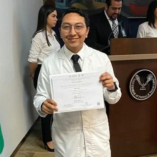 Foto de Dr. Armando Franco Acoltzi Hernández, Pediatría en León
