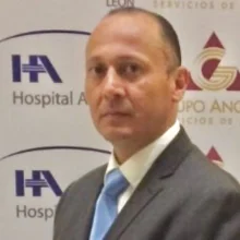 Foto de Dr. Arturo Reyes Mares, Ortopedia y Traumatología en León