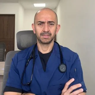 Foto de Dr. Emmanuel Ernesto Perez Granados, Medicina Interna en León