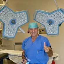 Foto de Dr. Hayberth Gil Castaño, Ortopedia y Traumatología en Celaya