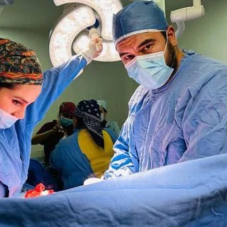 Foto de Dr. Luis Armando Ramirez Kotasek, Cirugía General en León